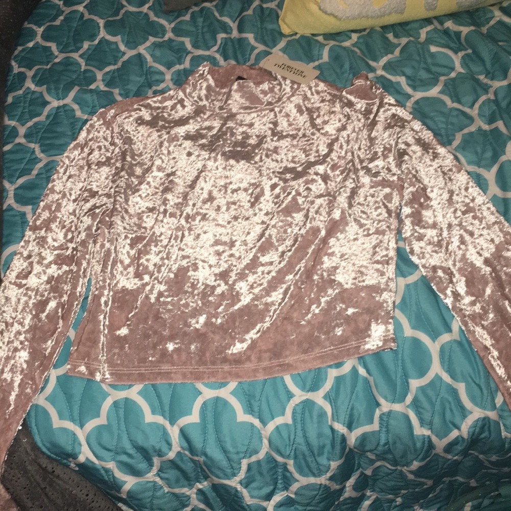 crop top long sleeve pink velour material